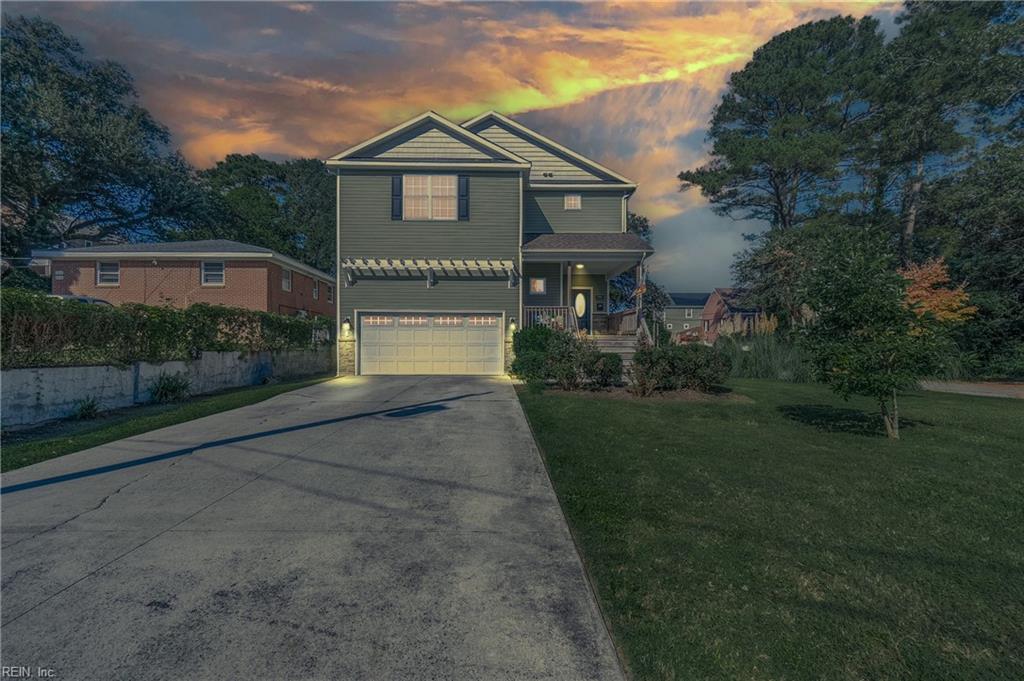 2922 Pretty Lake AVE