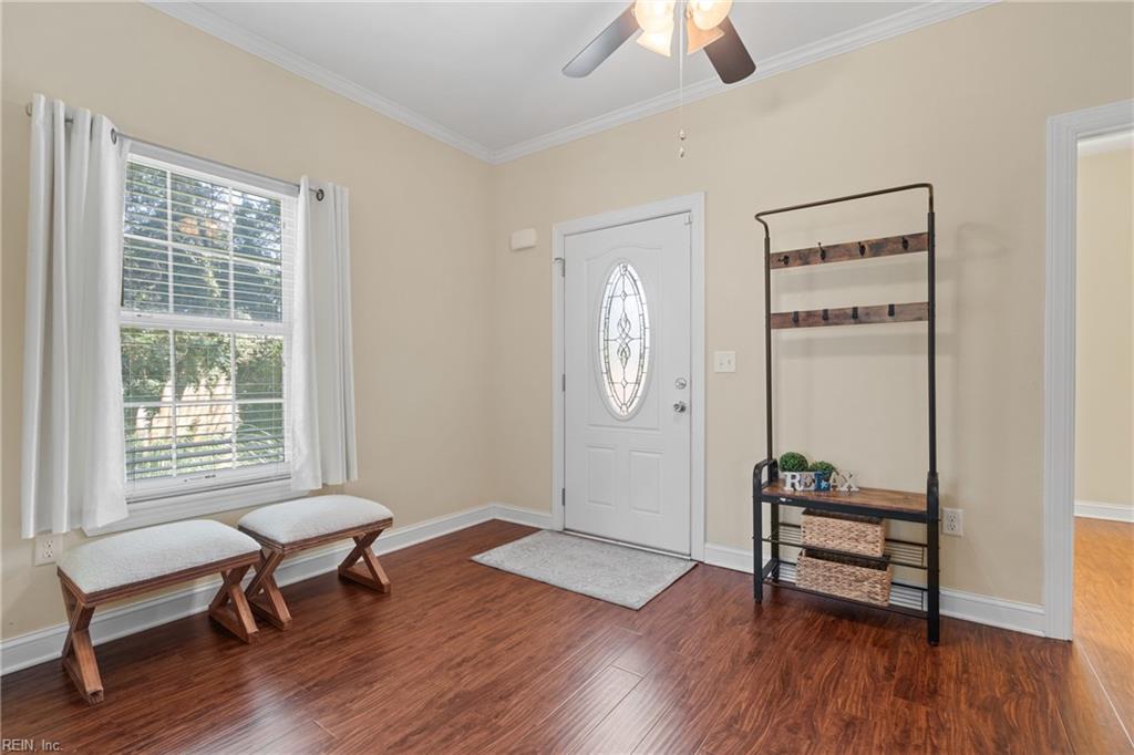 2922 Pretty Lake AVE
