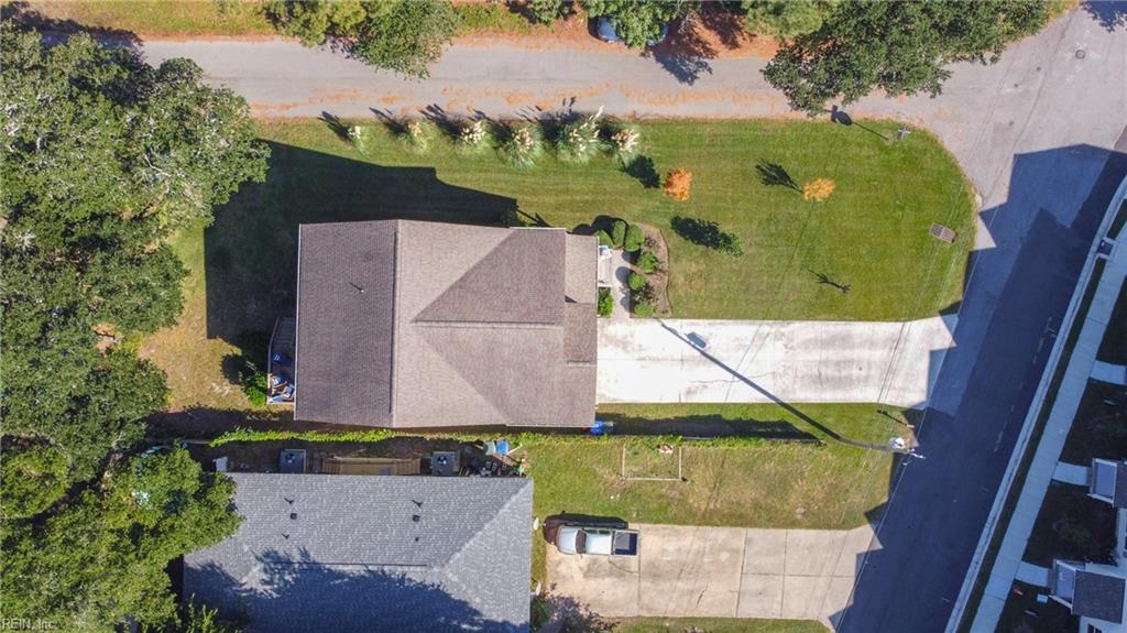 2922 Pretty Lake AVE