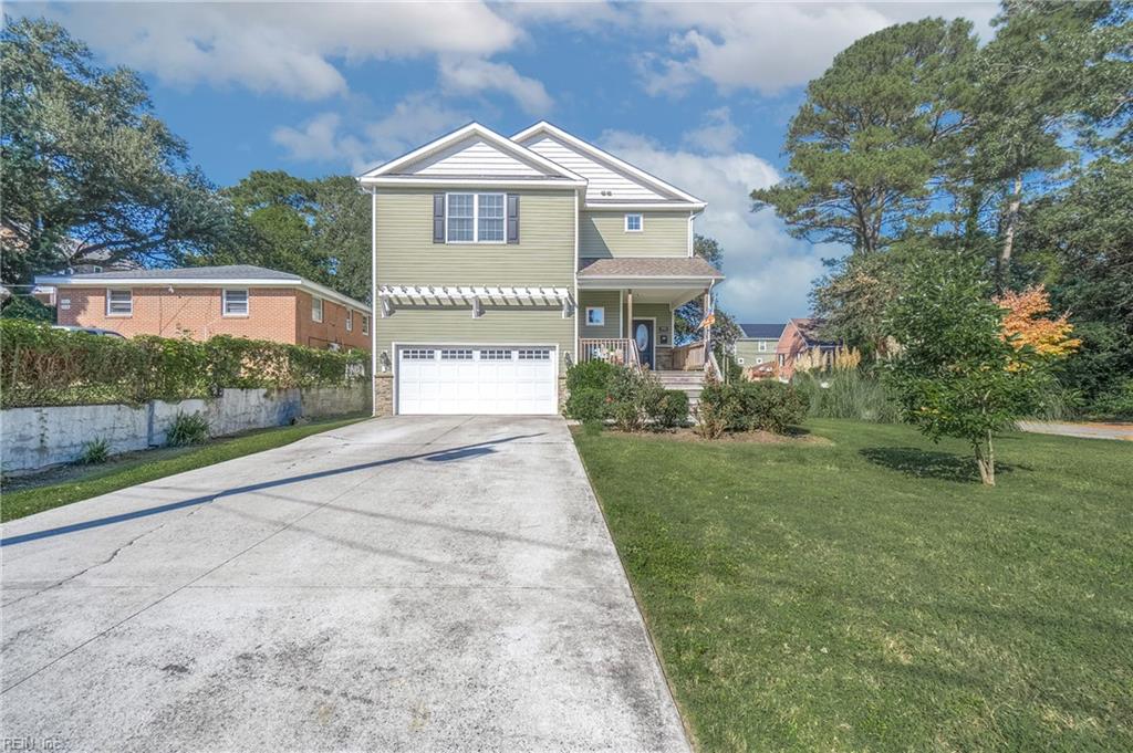 2922 Pretty Lake AVE
