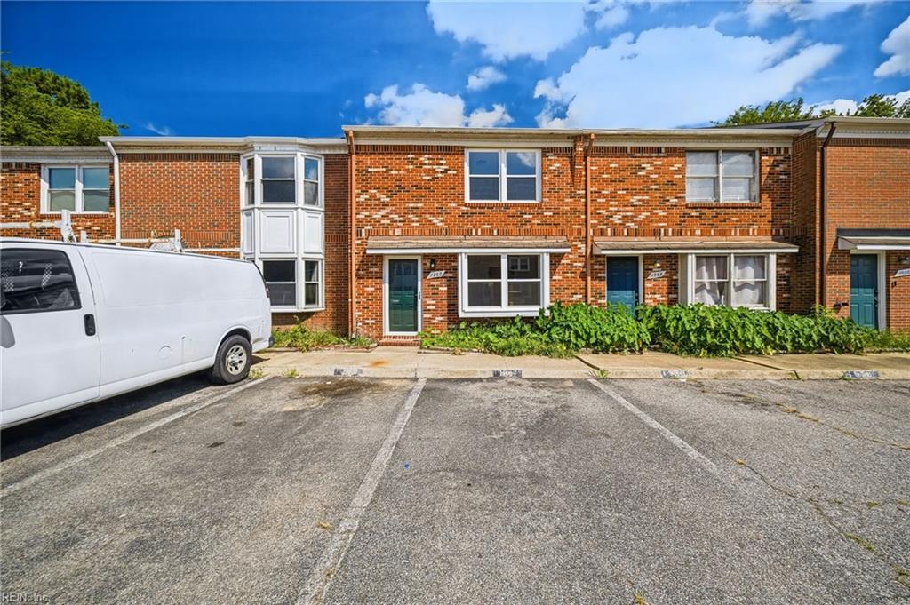 1960 Darnell DR