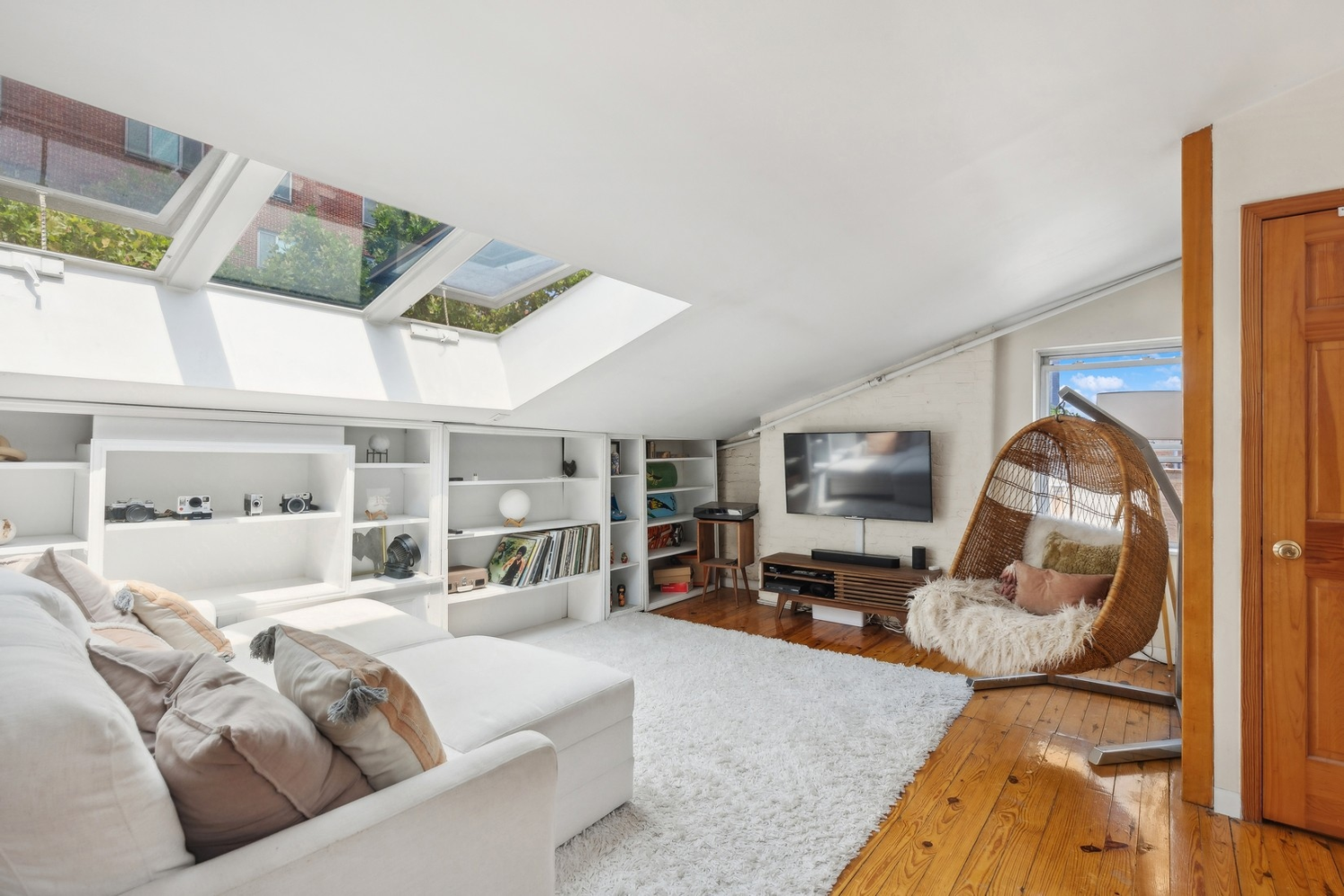67 WILLOW Street 5