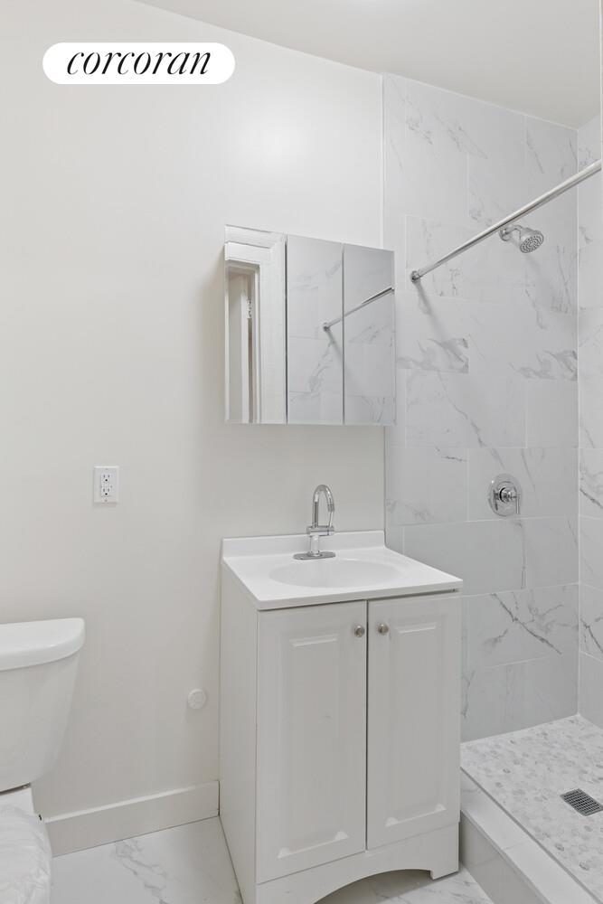 147 COLUMBIA Heights 5