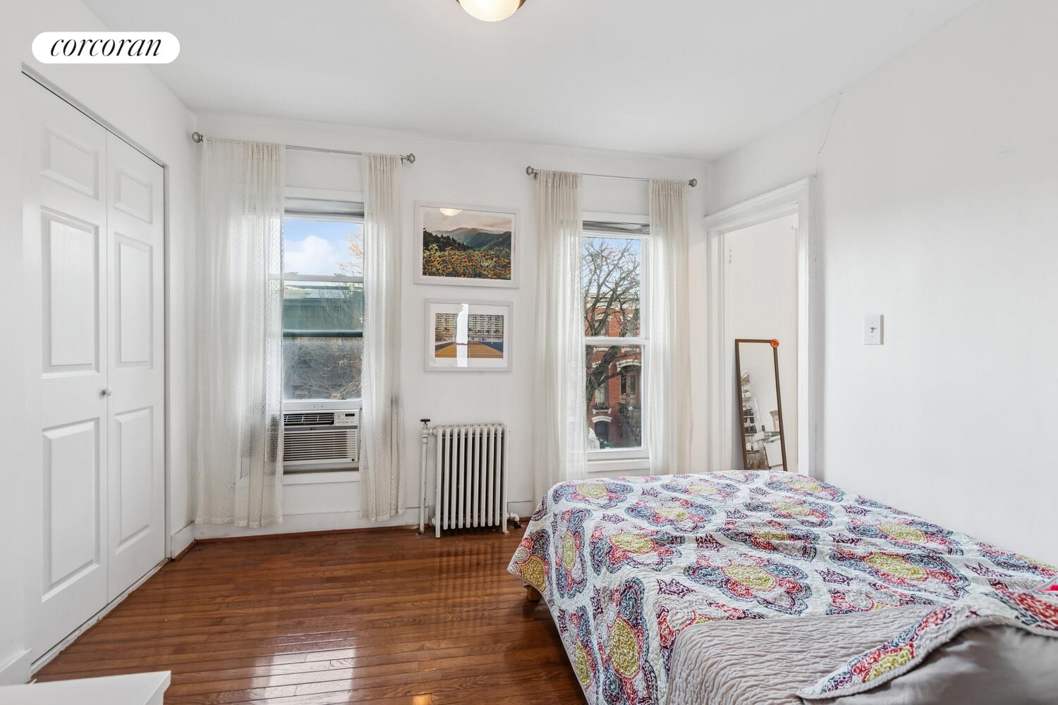 186 12TH Street