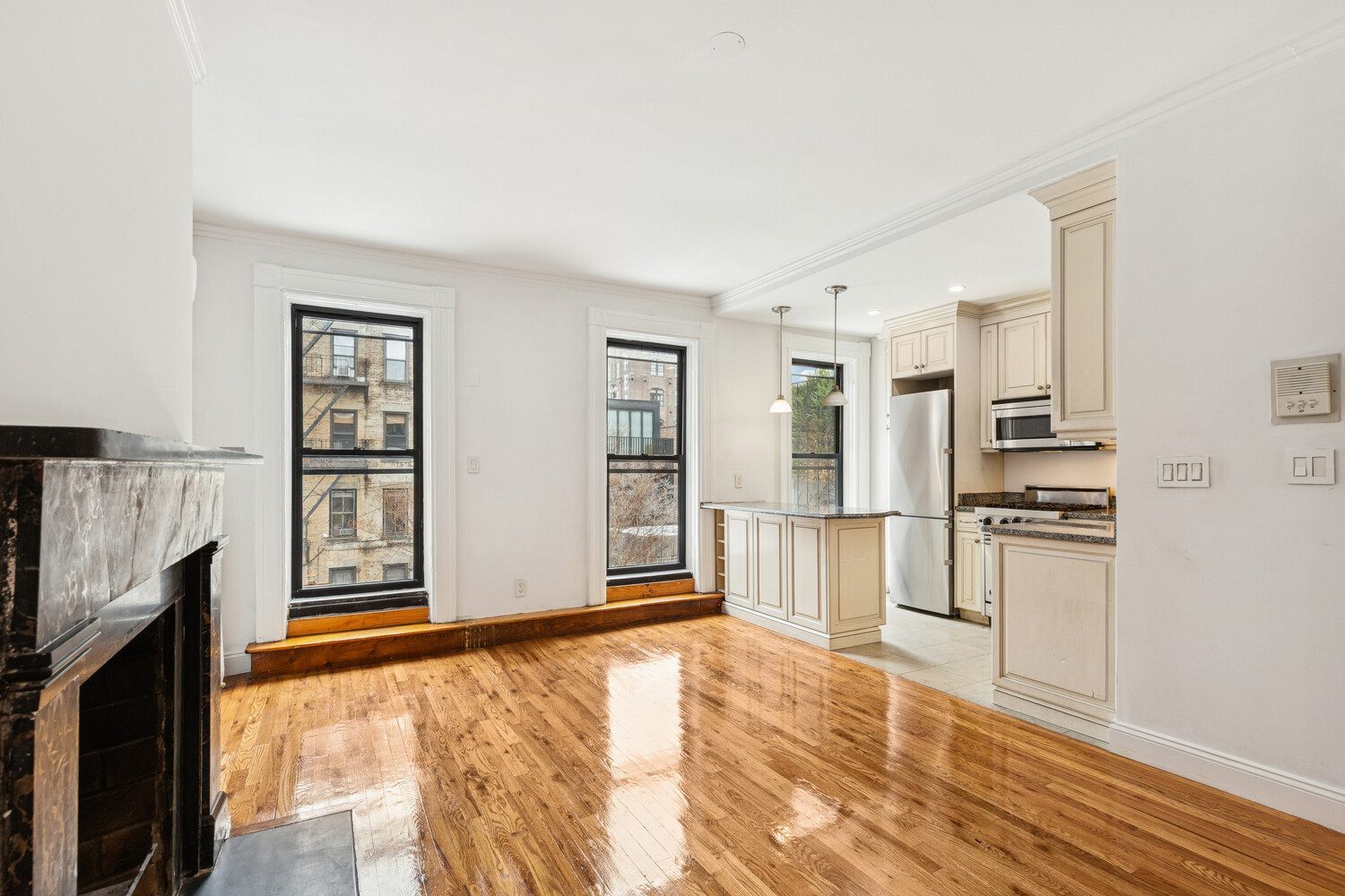 63 CRANBERRY Street 3