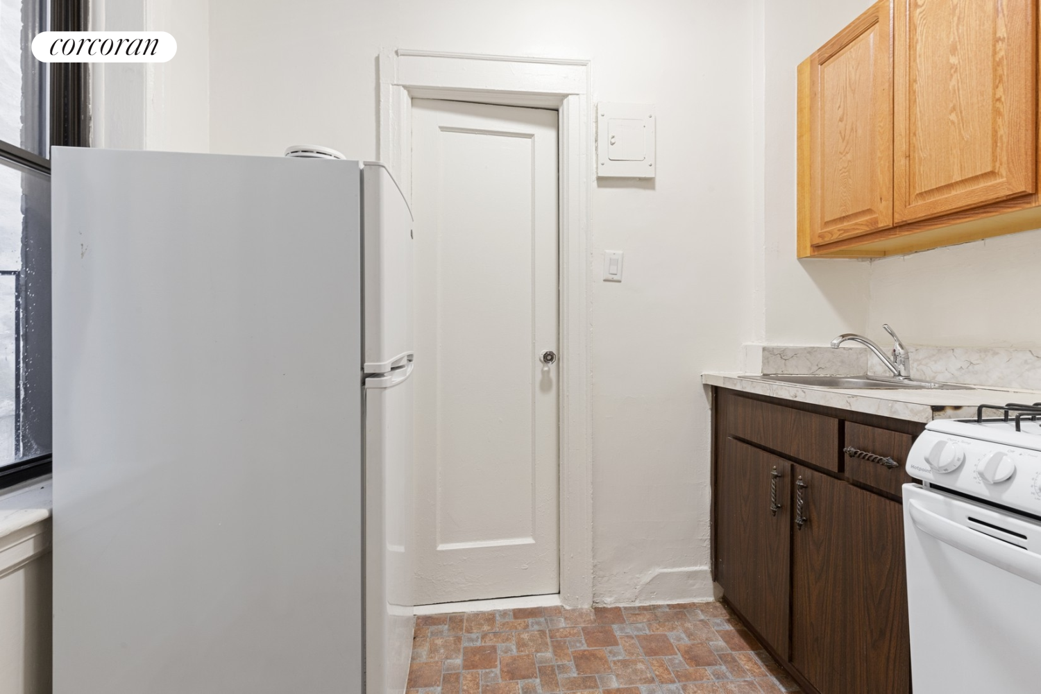 49 WILLOW Street 1G