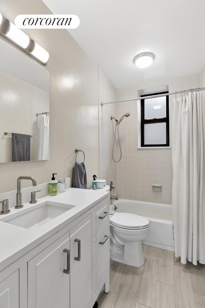 391 CLINTON Street 3A