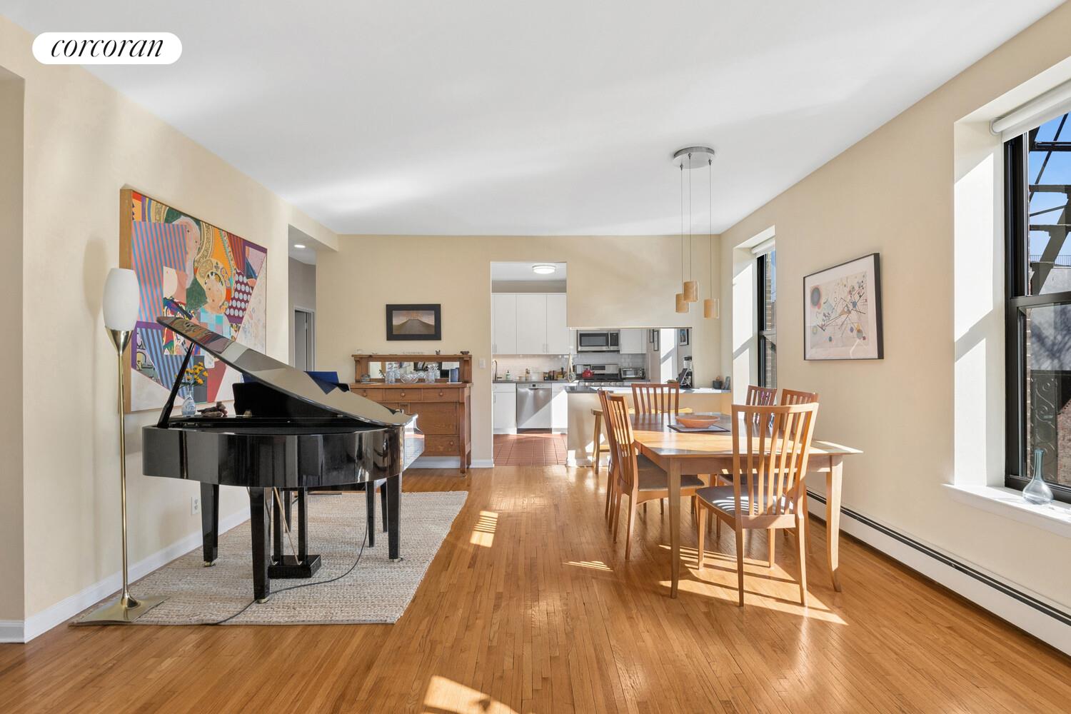 391 CLINTON Street 3A