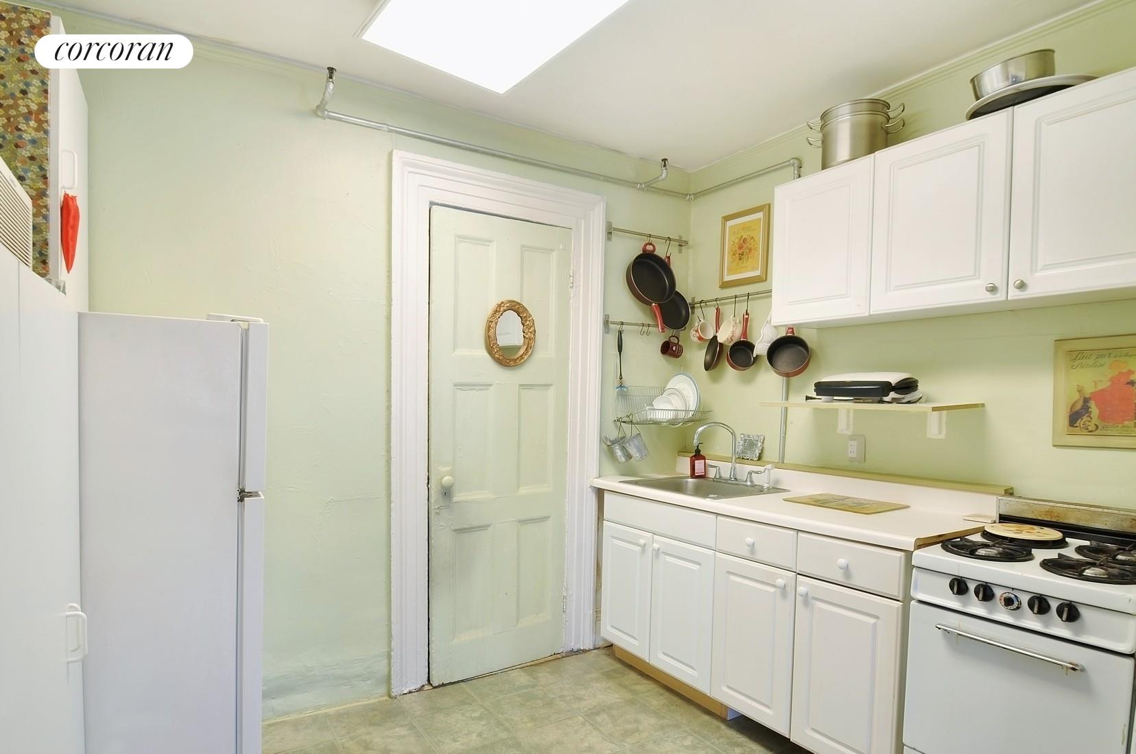 120 MONTAGUE Street 10D