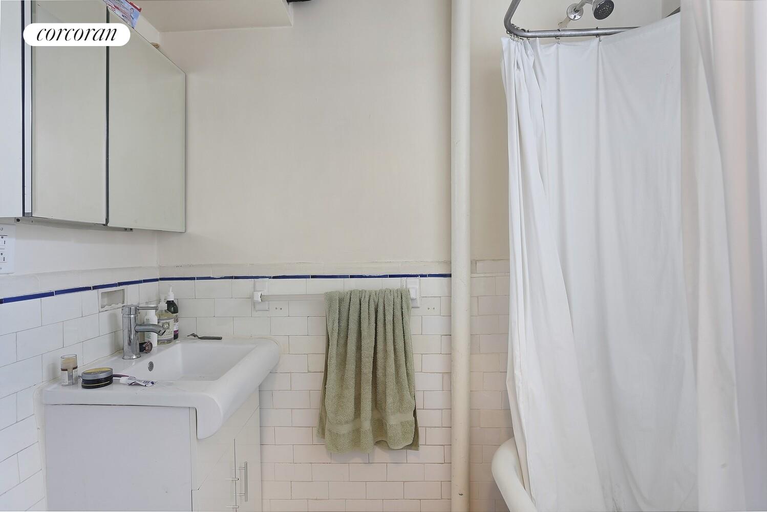 49 WILLOW Street 5H