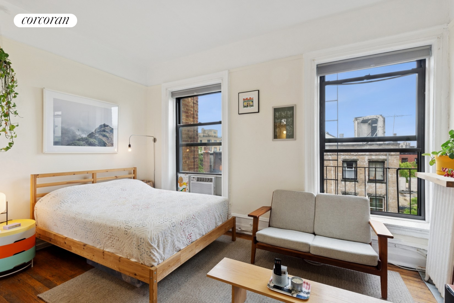 118 MONTAGUE Street 12