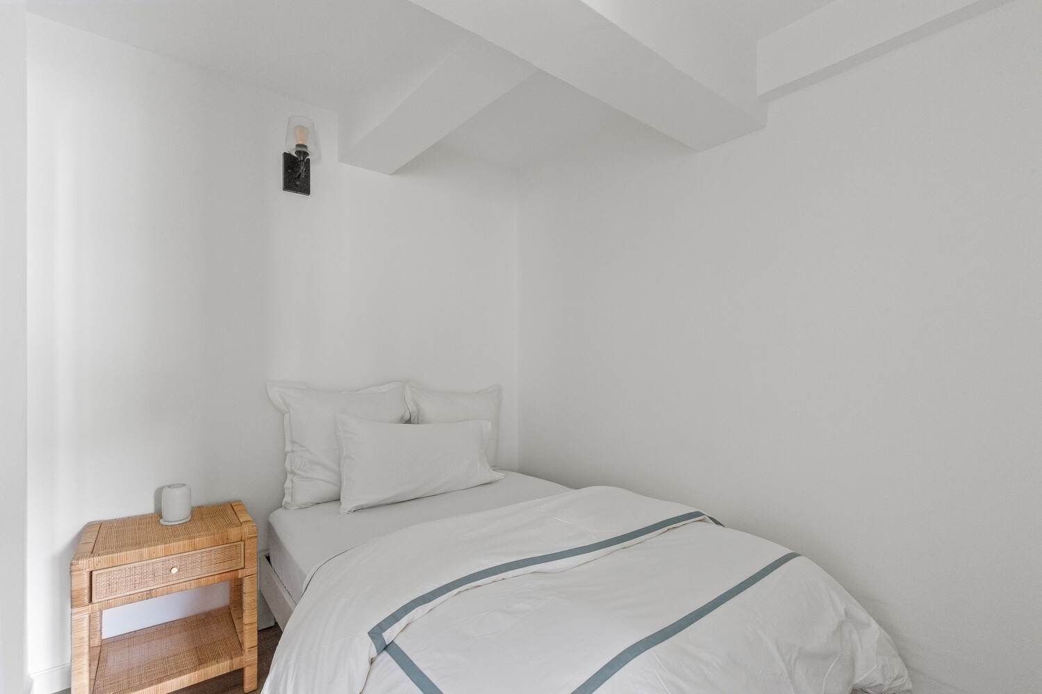 111 HICKS Street 12C