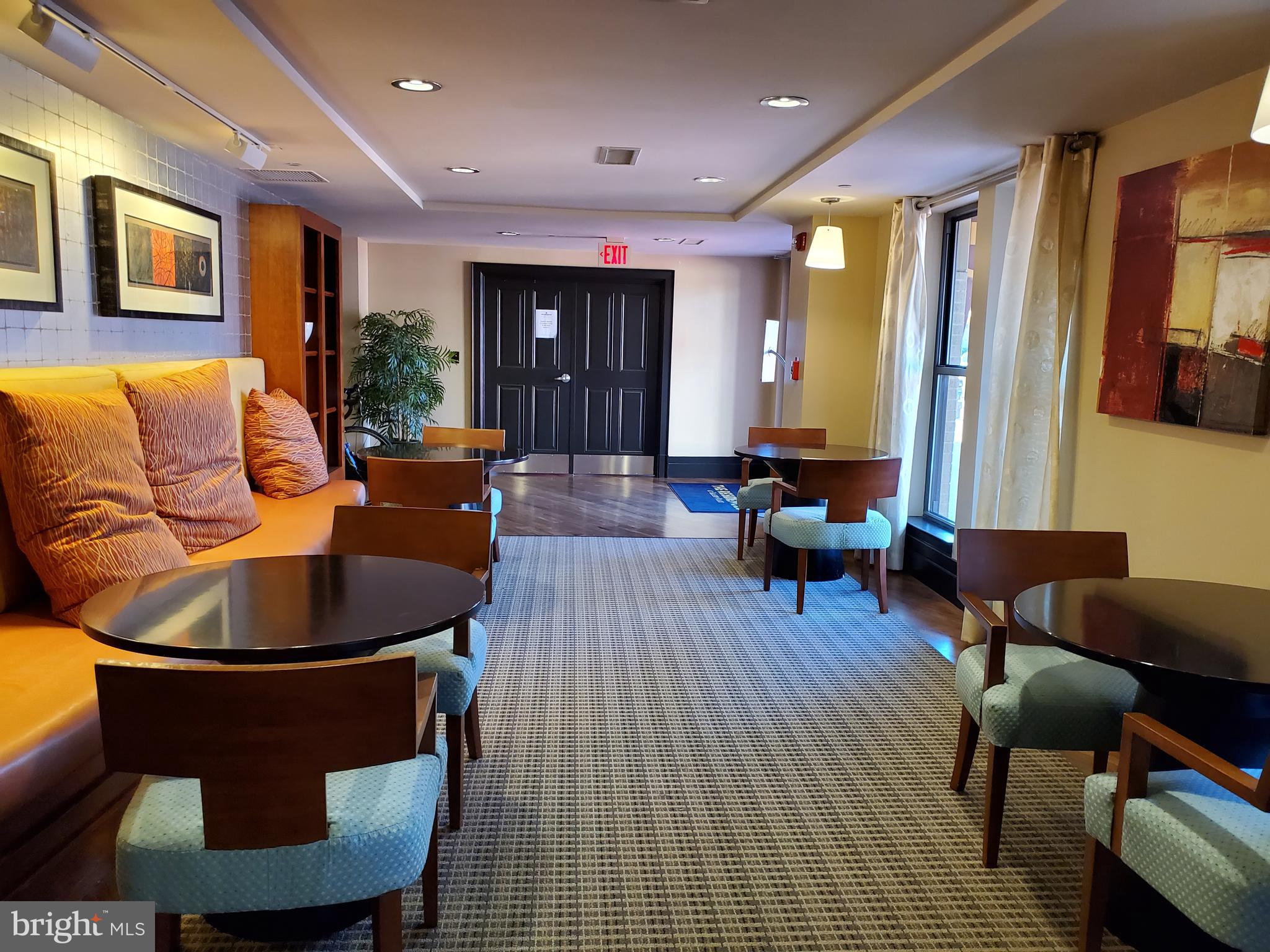 777 7TH STREET NW Unit: 906