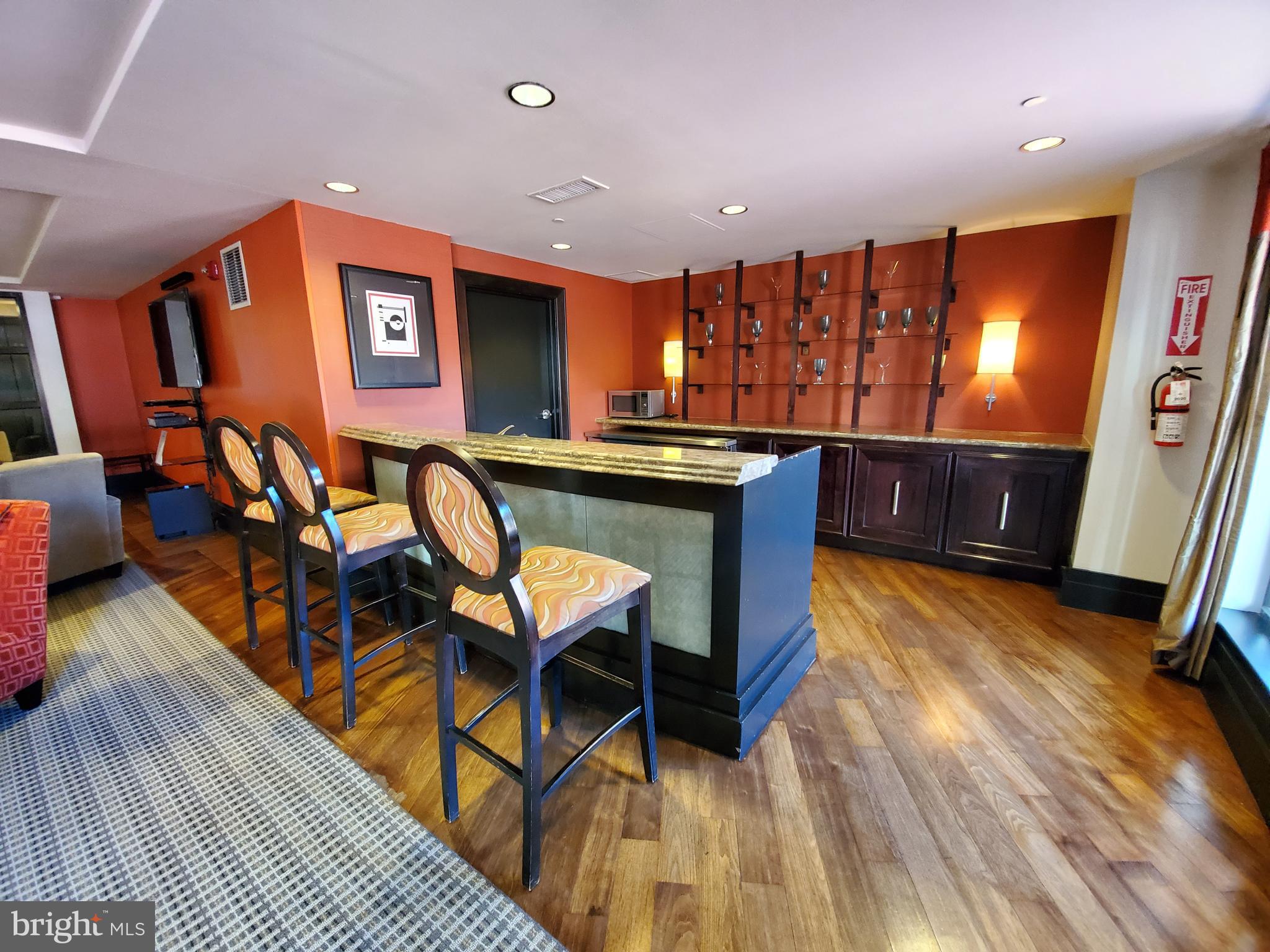 777 7TH STREET NW Unit: 906