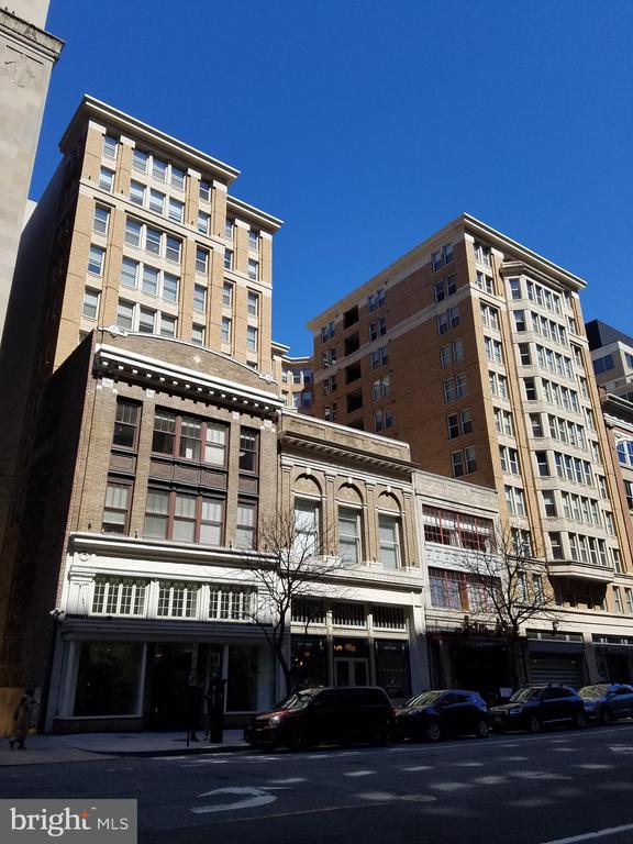 915 E ST NW #315