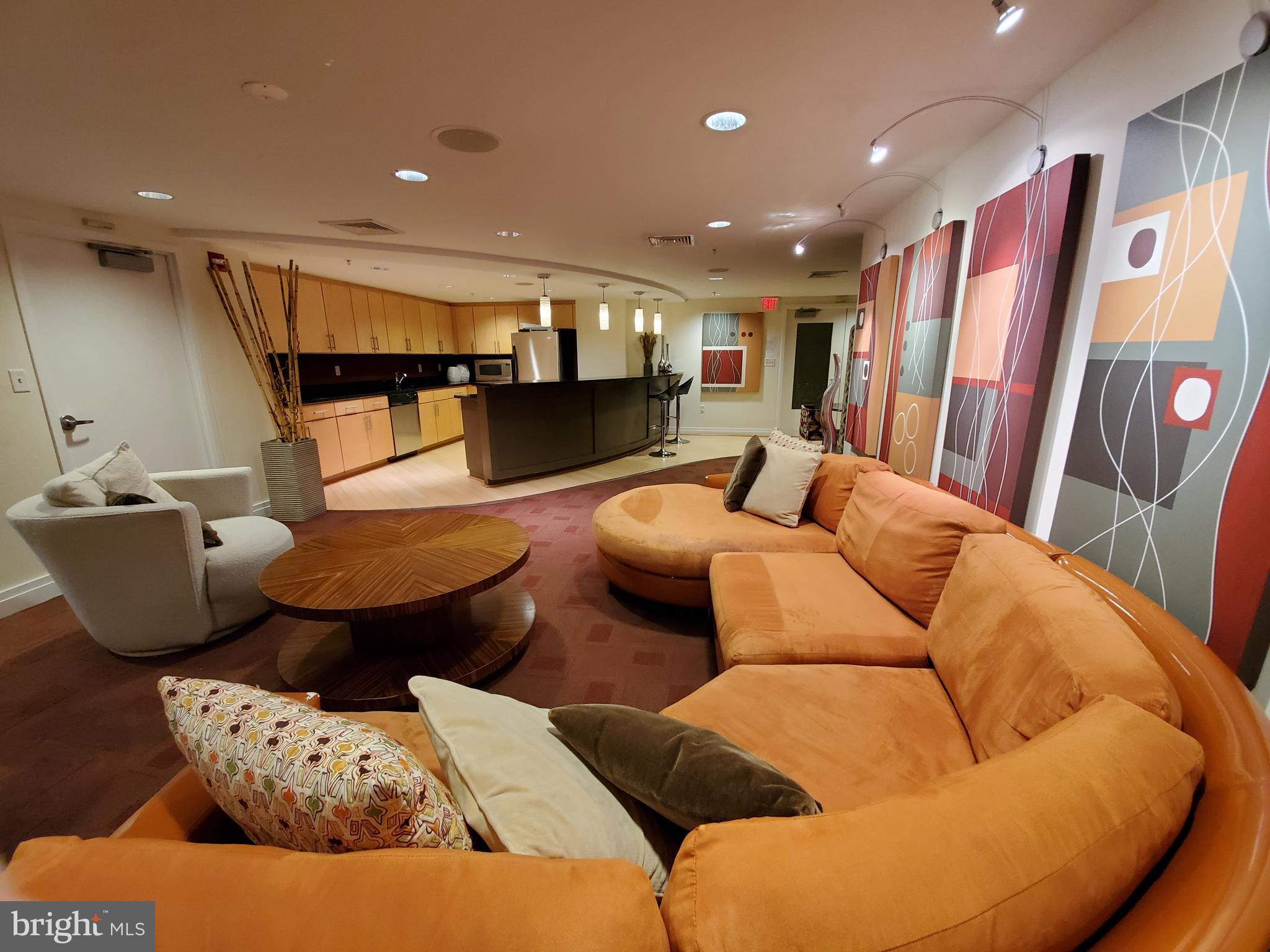 915 E ST NW #315