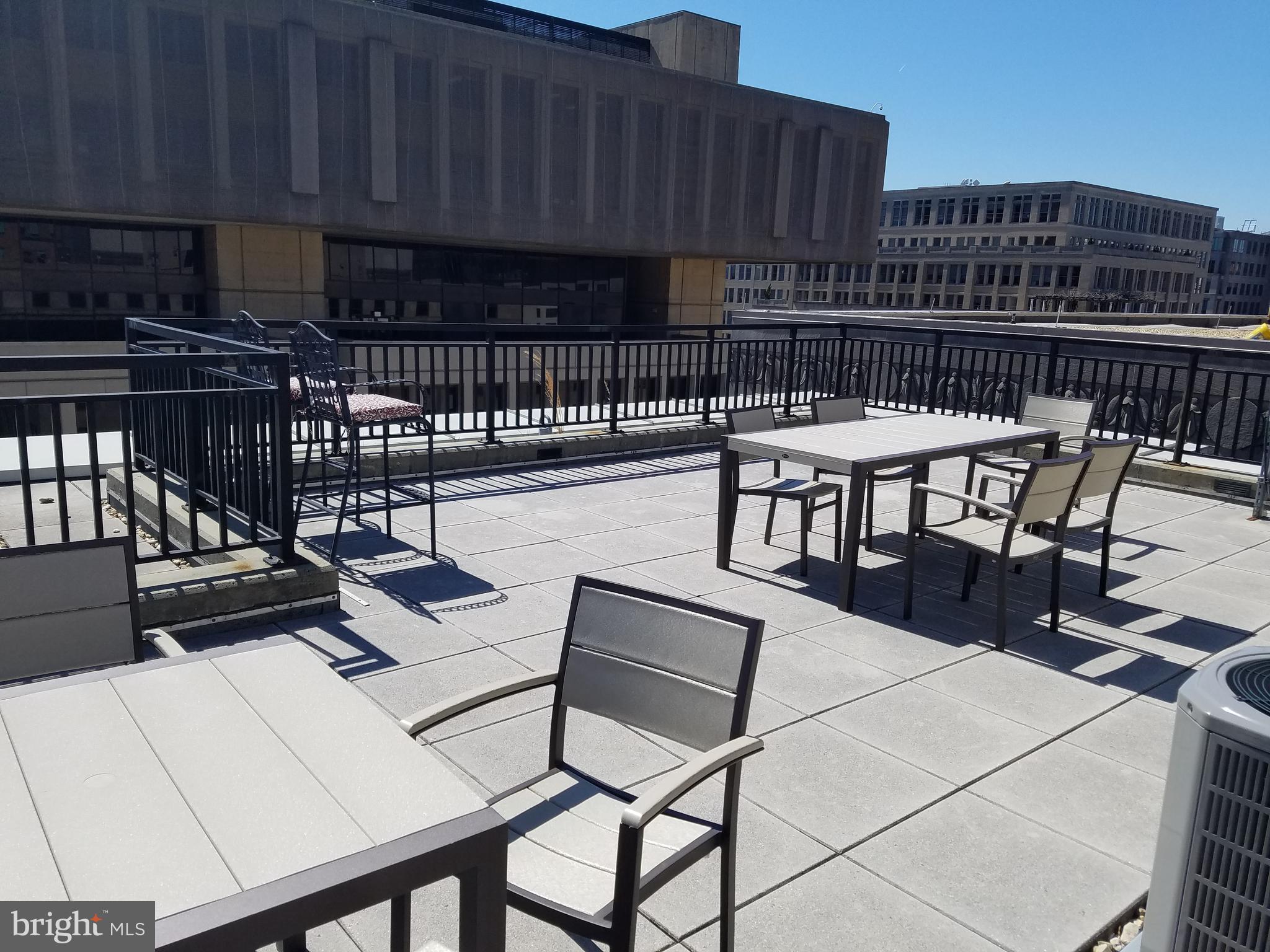 915 E ST NW #315