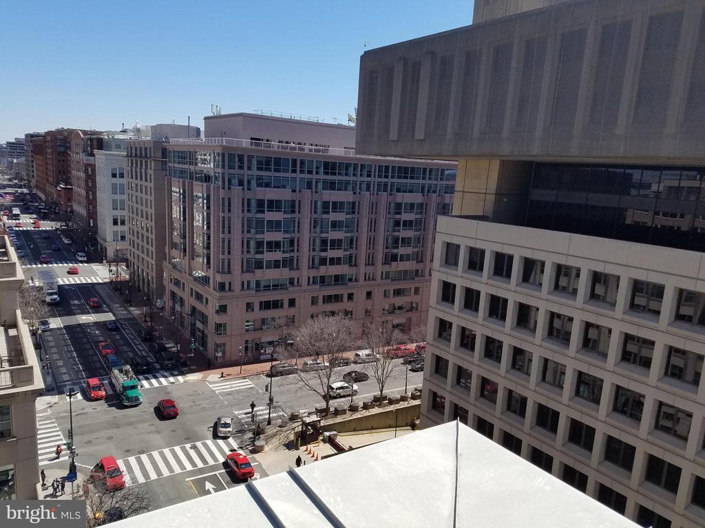 915 E ST NW #315
