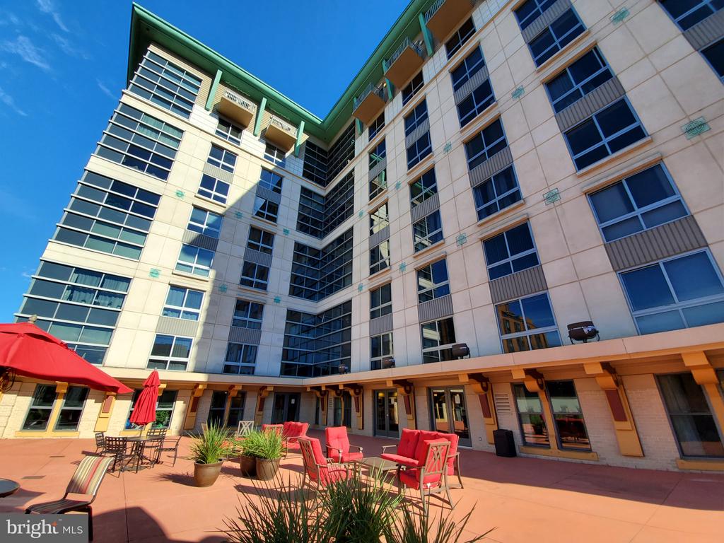 777 NW 7TH STREET NW Unit: 906