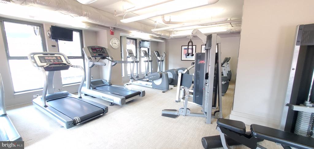 777 NW 7TH STREET NW Unit: 906