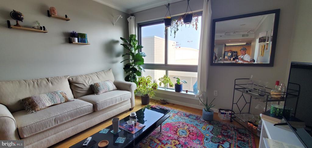 777 NW 7TH STREET NW Unit: 906
