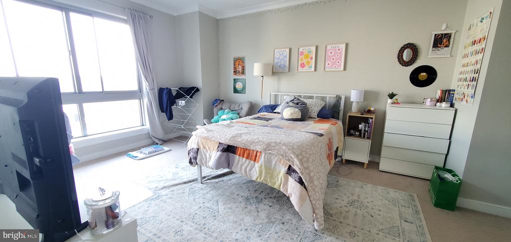 777 NW 7TH STREET NW Unit: 906