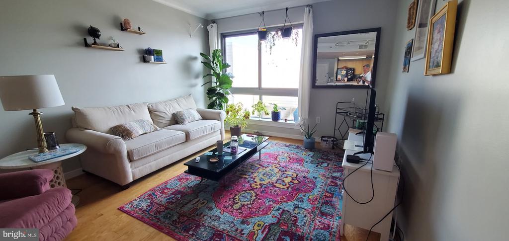 777 NW 7TH STREET NW Unit: 906