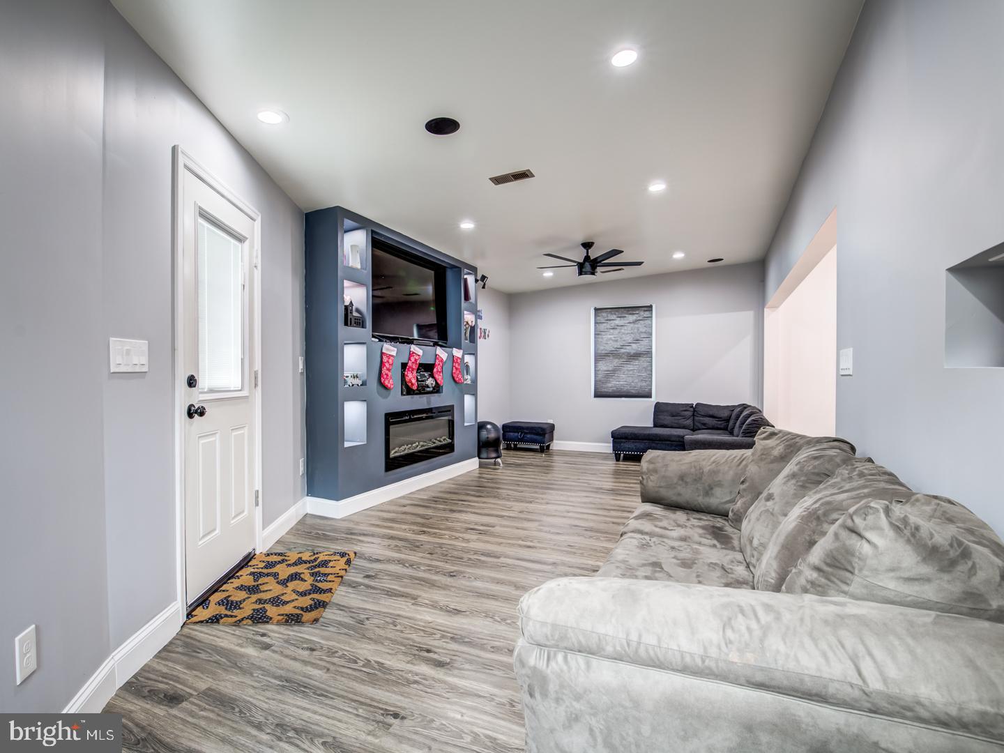 114 COMPASS ROAD