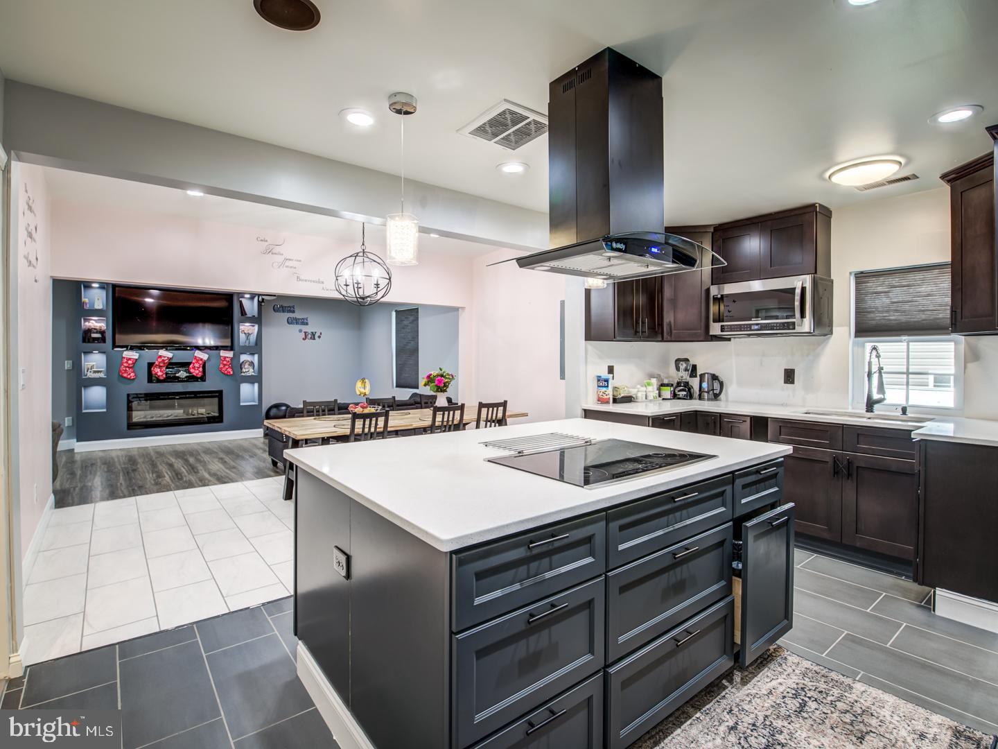 114 COMPASS ROAD