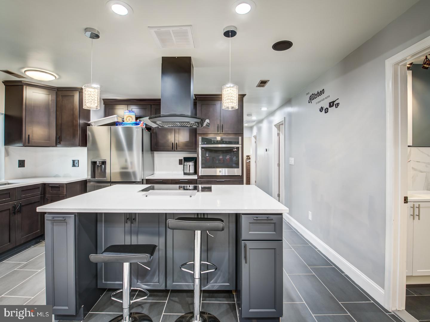 114 COMPASS ROAD