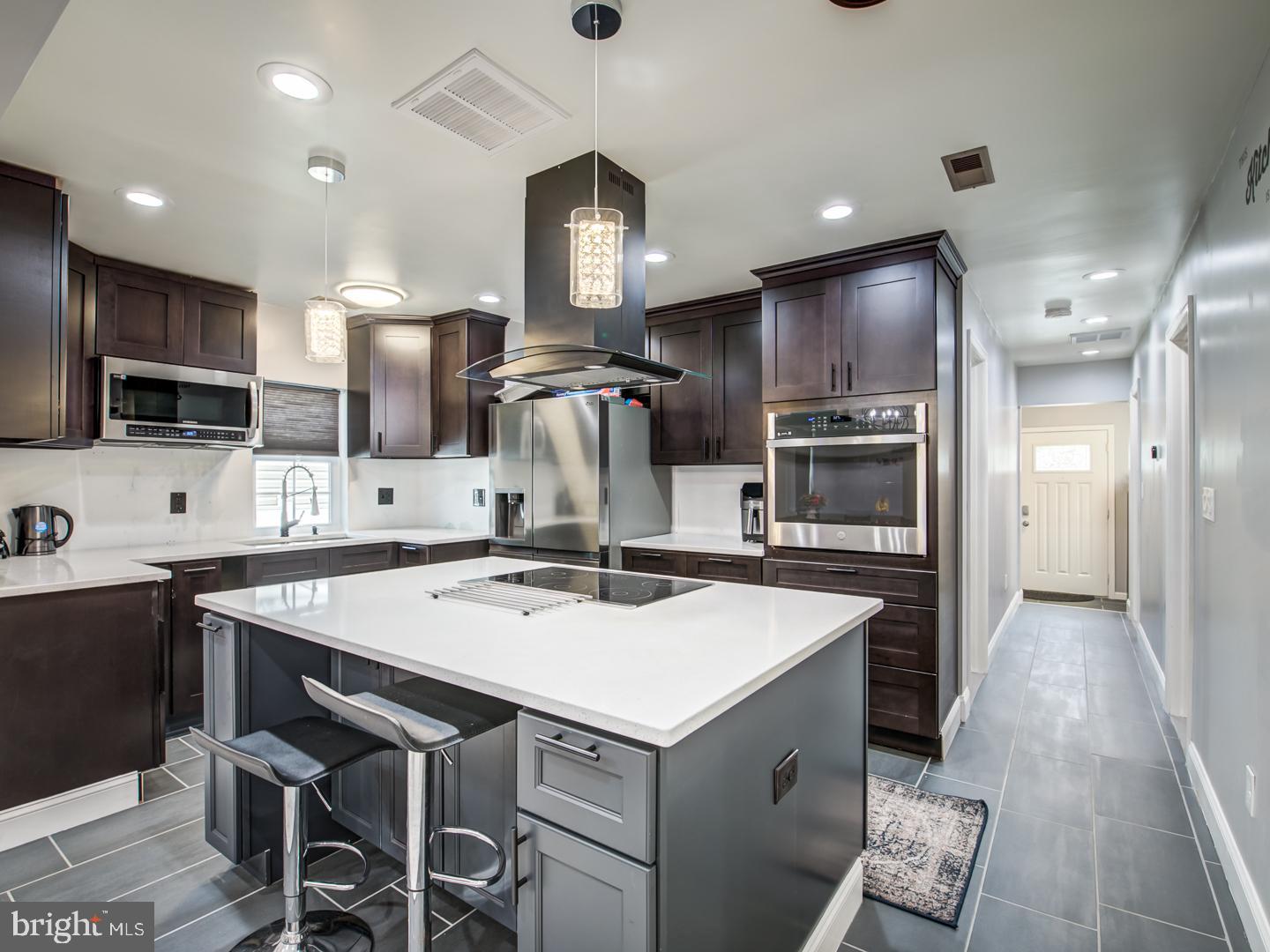 114 COMPASS ROAD
