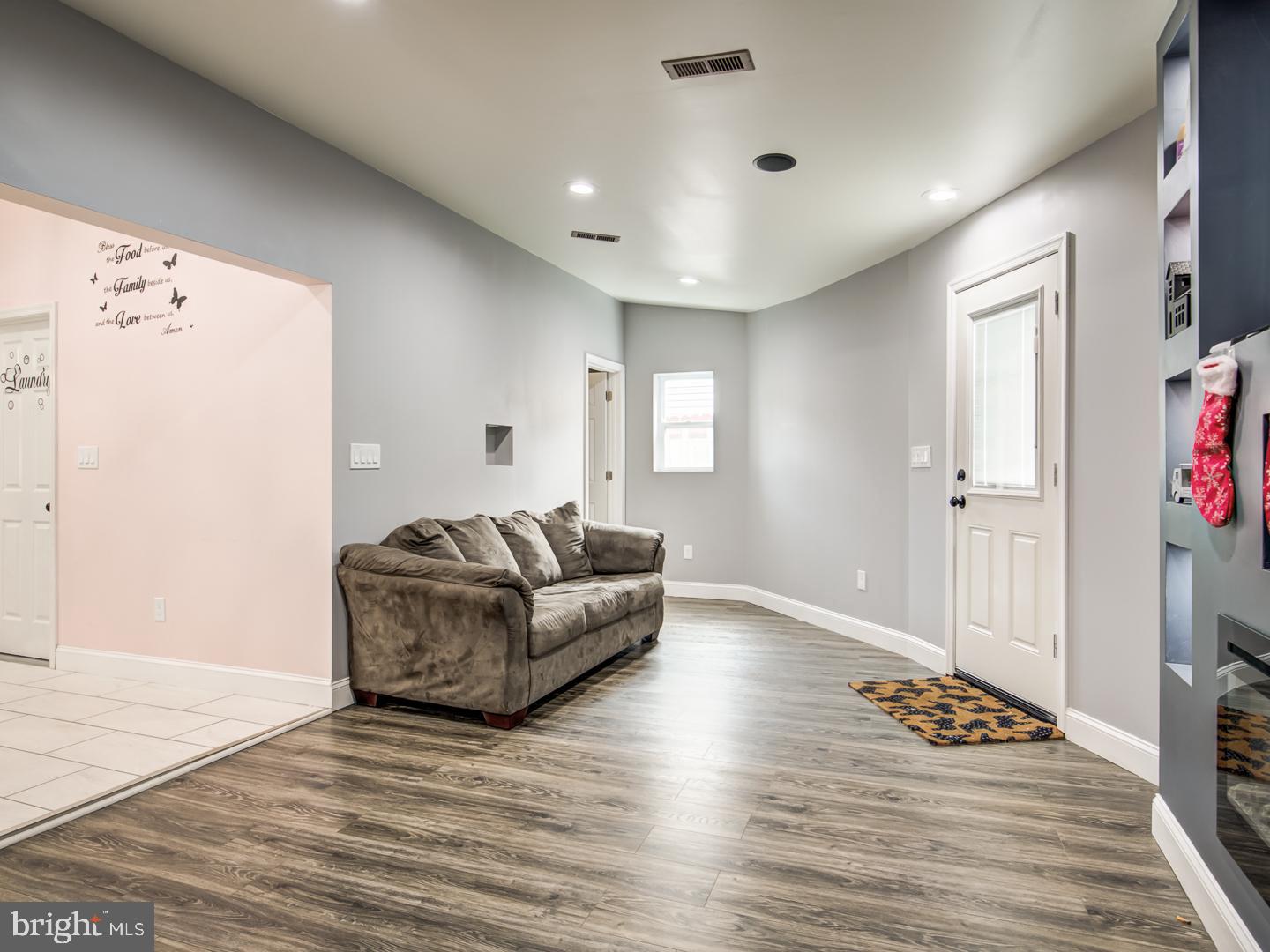 114 COMPASS ROAD