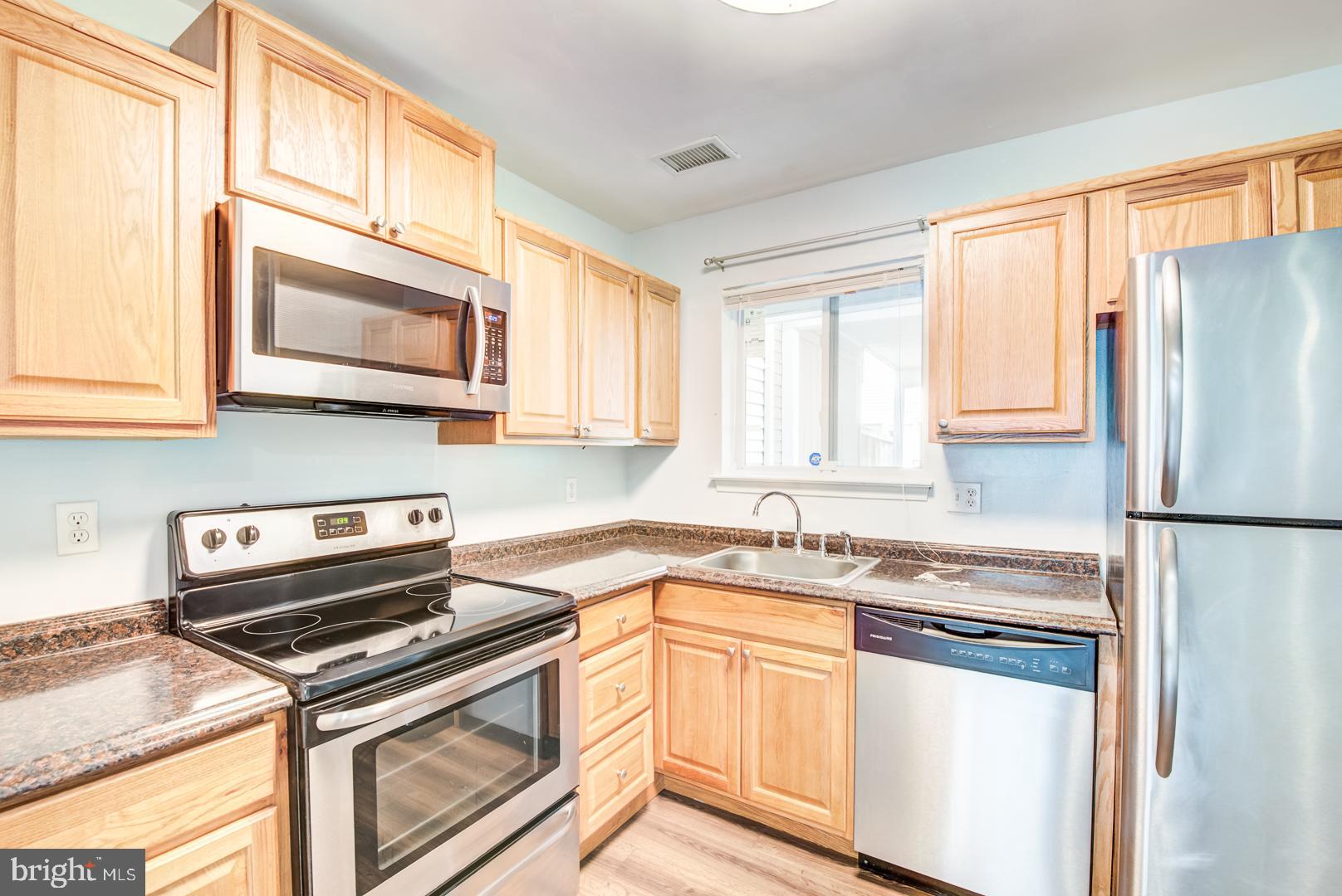 3043 Heathcote Rd