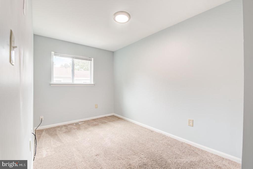 3043 Heathcote Rd