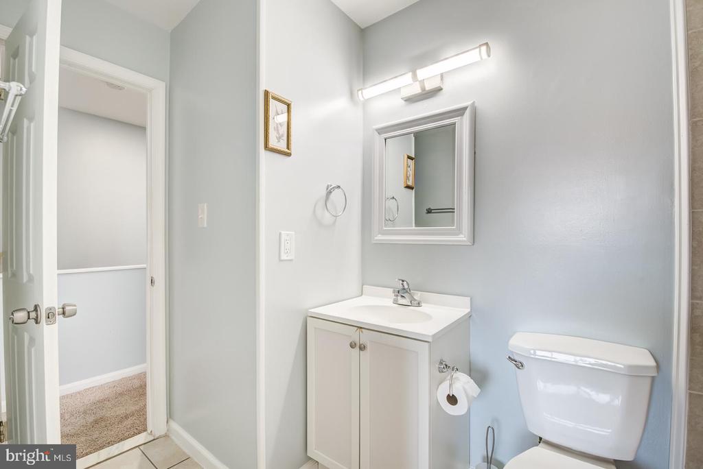 3043 Heathcote Rd