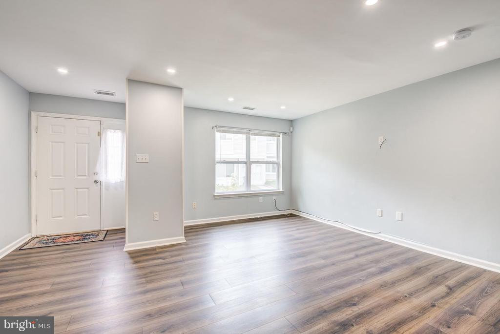 3043 Heathcote Rd
