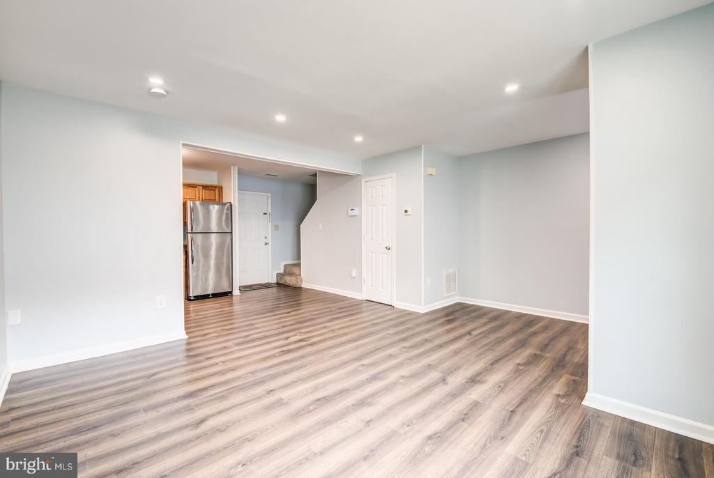 3043 Heathcote Rd
