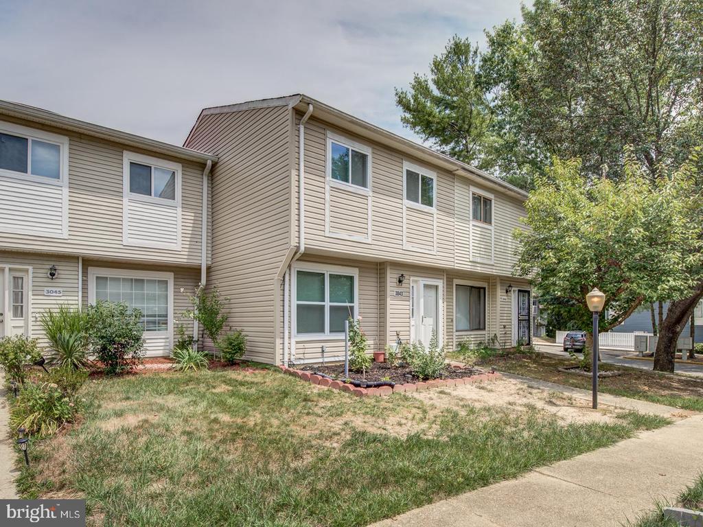 3043 Heathcote Rd