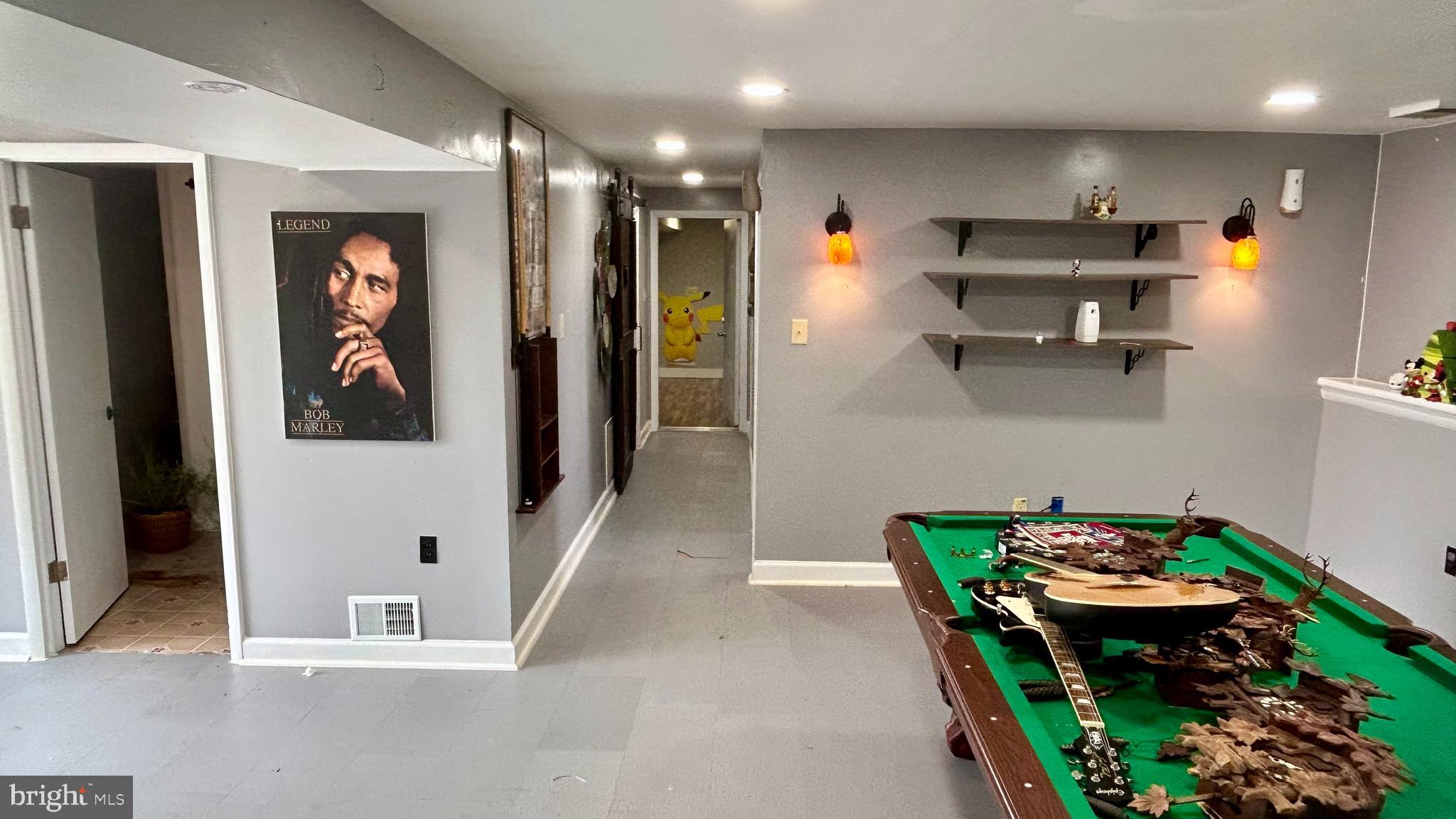 2716 PINEWOOD DRIVE