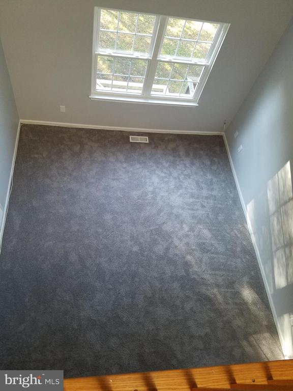 9663 HORSHAM DRIVE