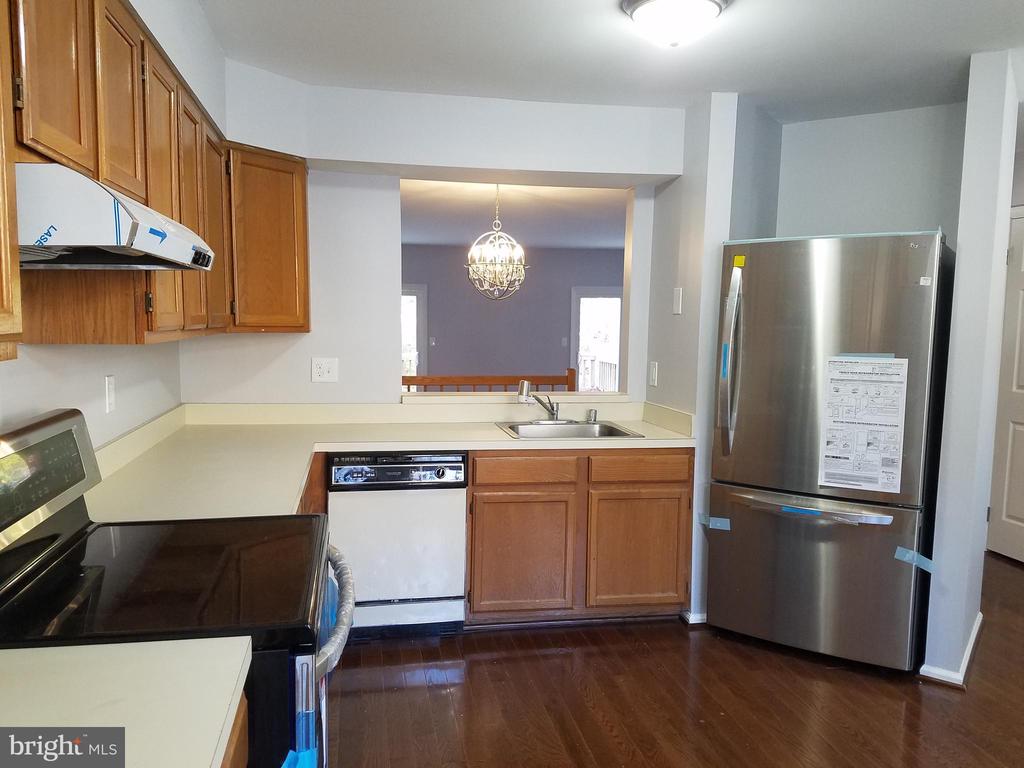9663 HORSHAM DRIVE