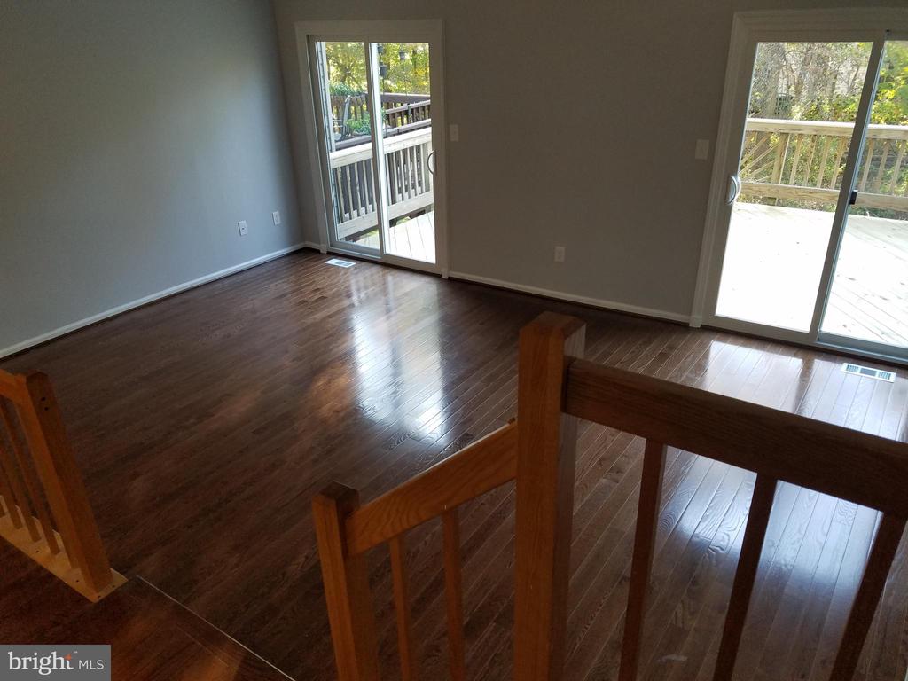 9663 HORSHAM DRIVE