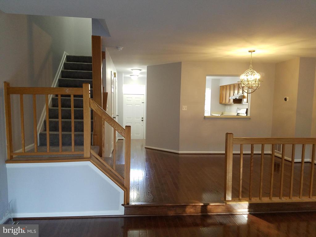9663 HORSHAM DRIVE