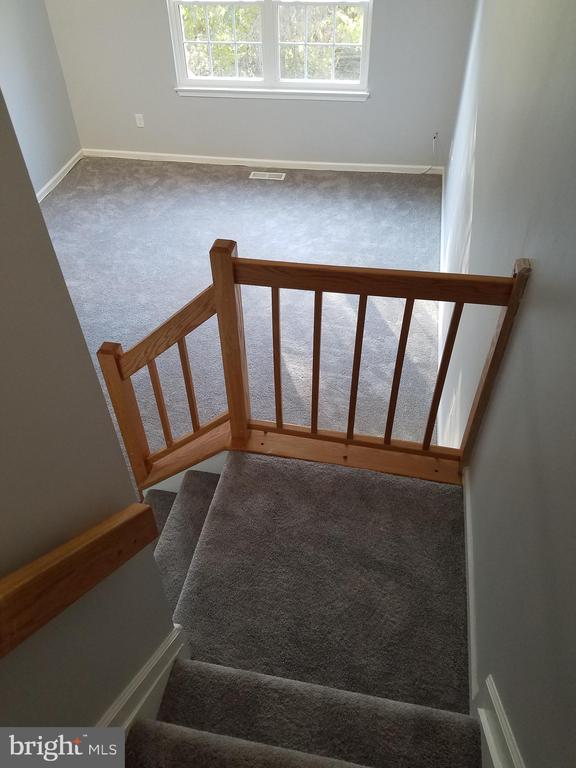 9663 HORSHAM DRIVE