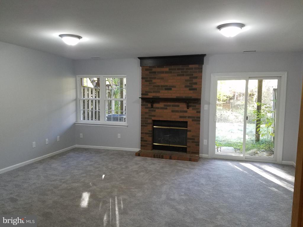 9663 HORSHAM DRIVE
