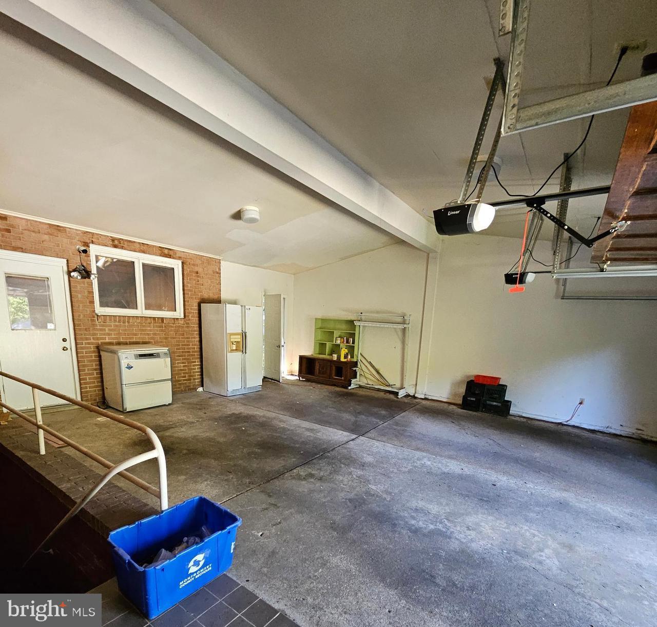 6204 LENOX ROAD