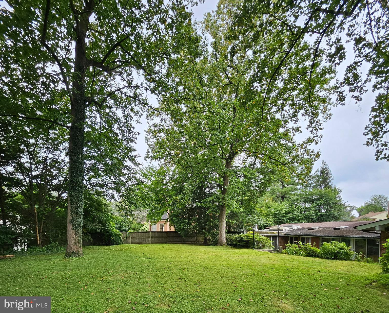 6204 LENOX ROAD