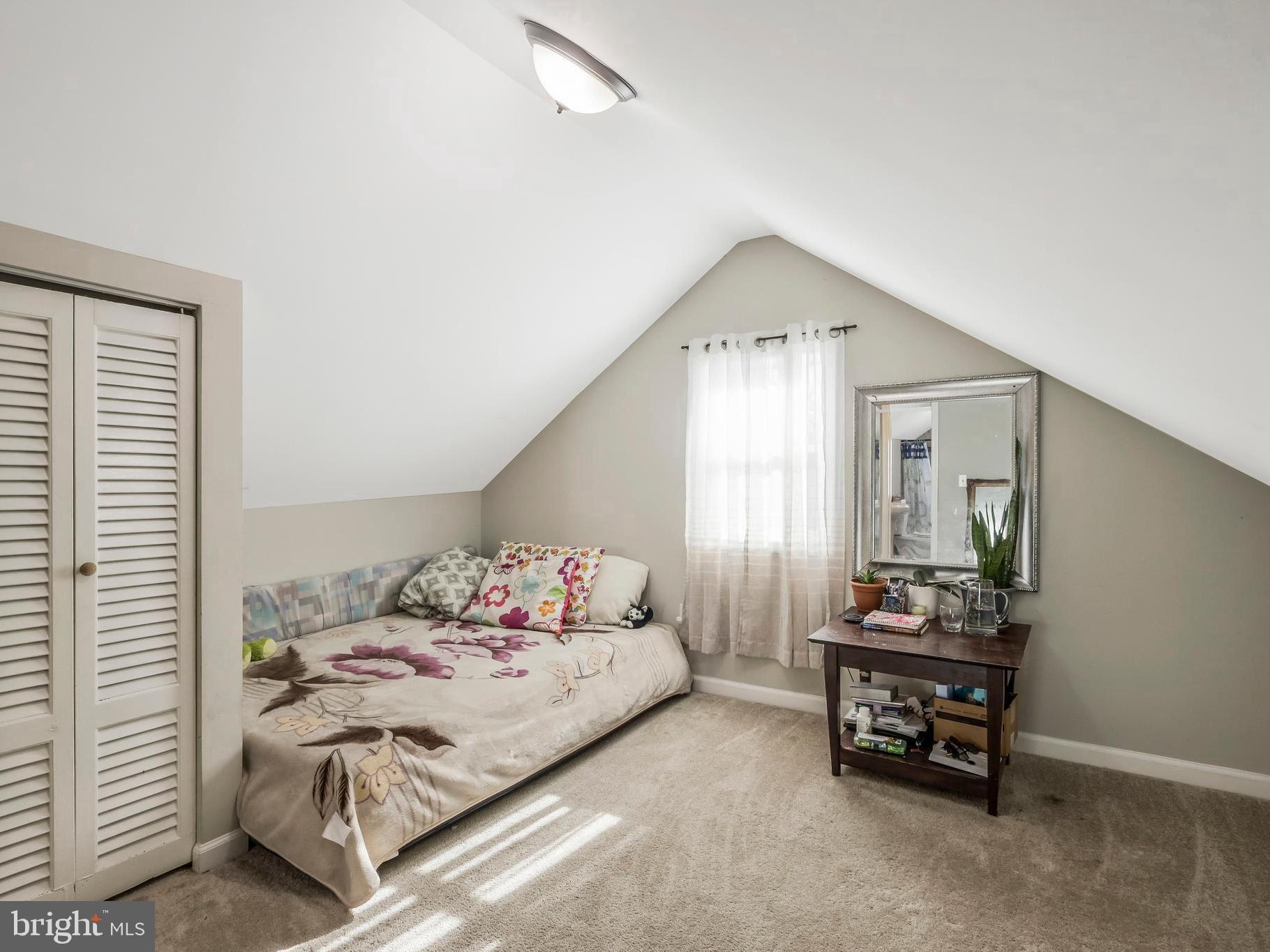7600 Lanham Lane