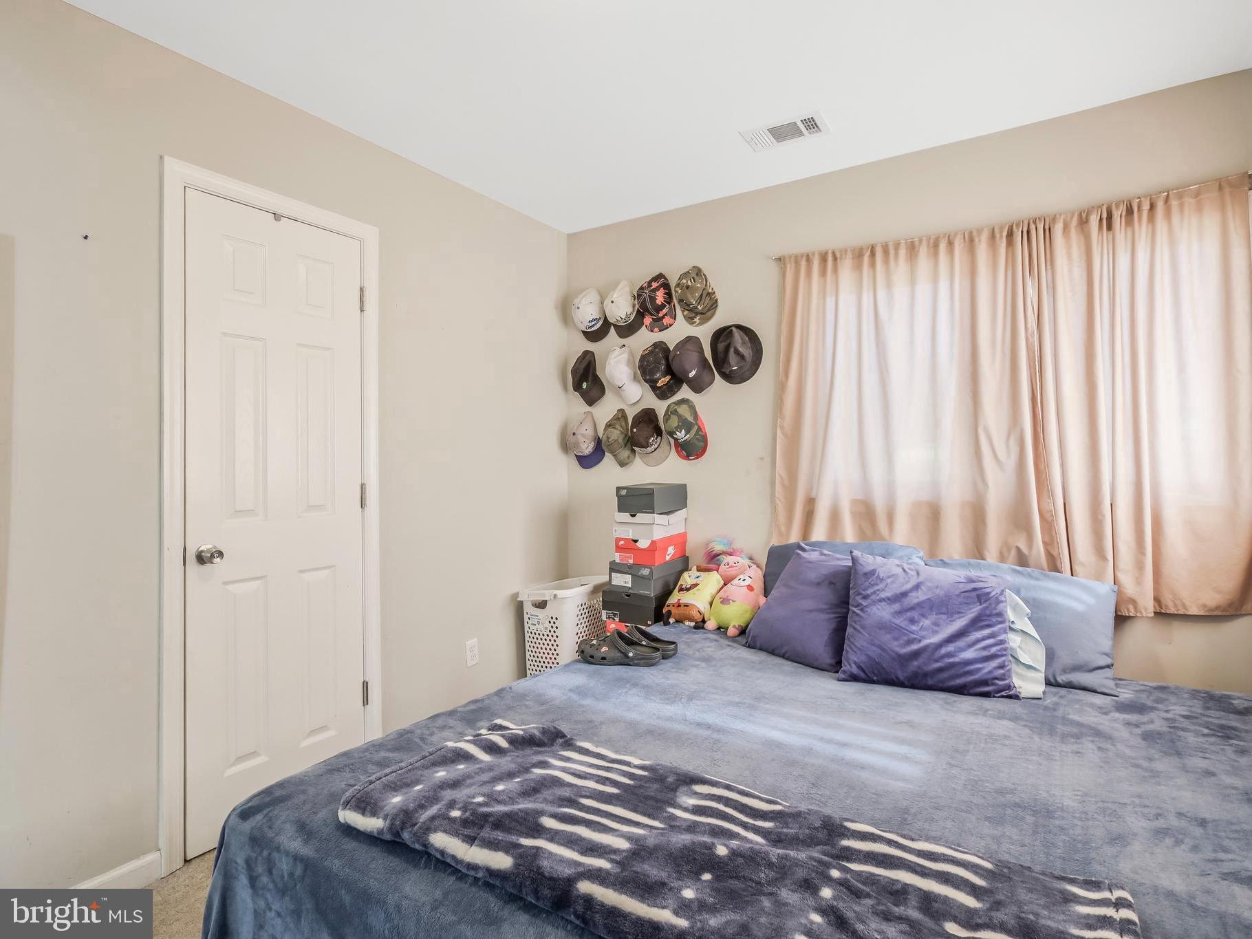 7600 Lanham Lane