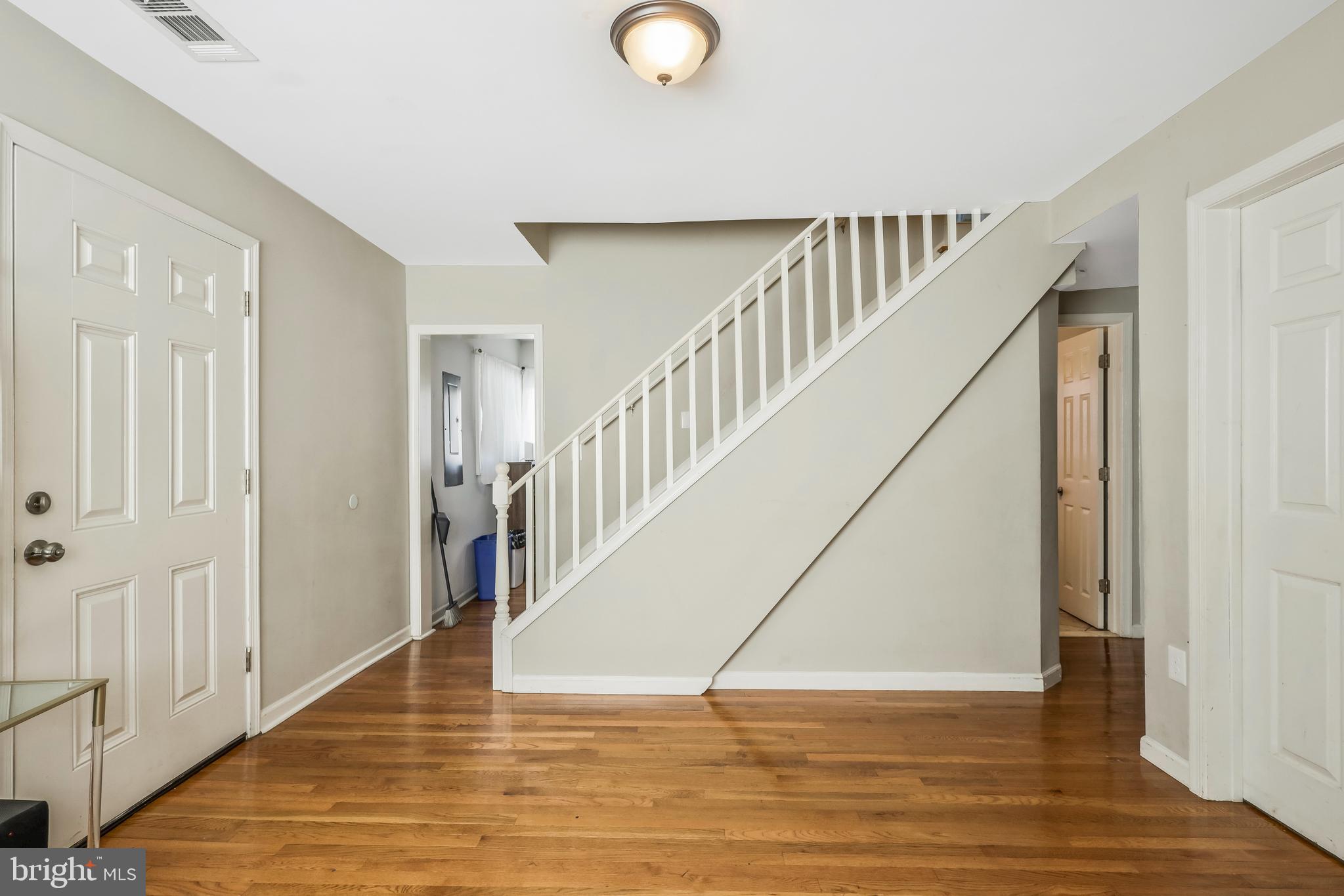 7600 Lanham Lane